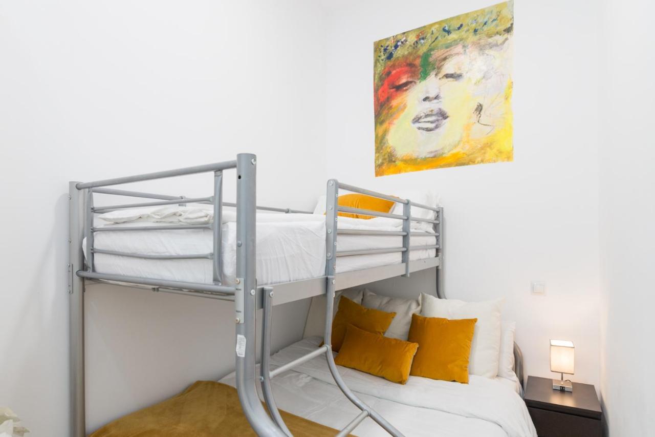 Vip Puerta Del Sol, By Monaro***** Apartman Madrid Kültér fotó