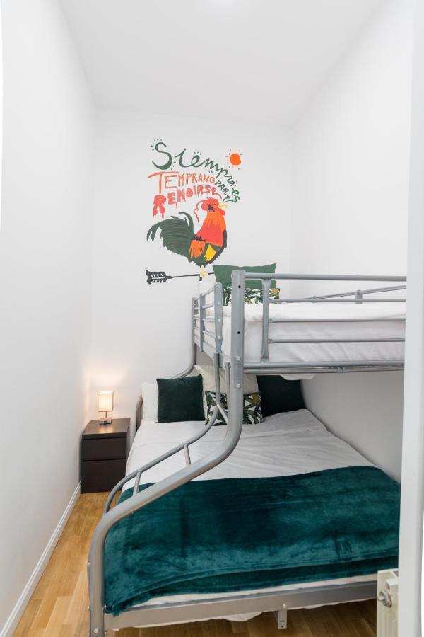 Vip Puerta Del Sol, By Monaro***** Apartman Madrid Kültér fotó