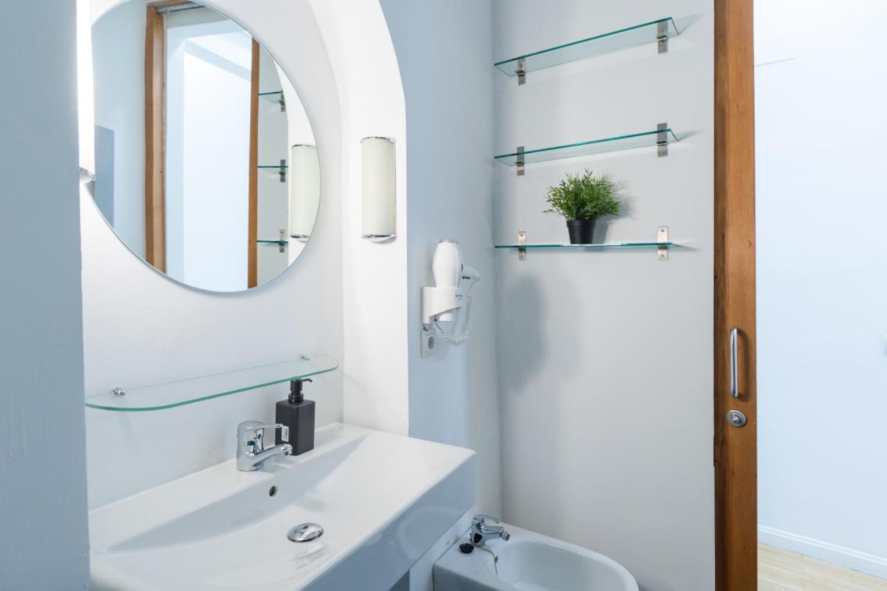Vip Puerta Del Sol, By Monaro***** Apartman Madrid Kültér fotó