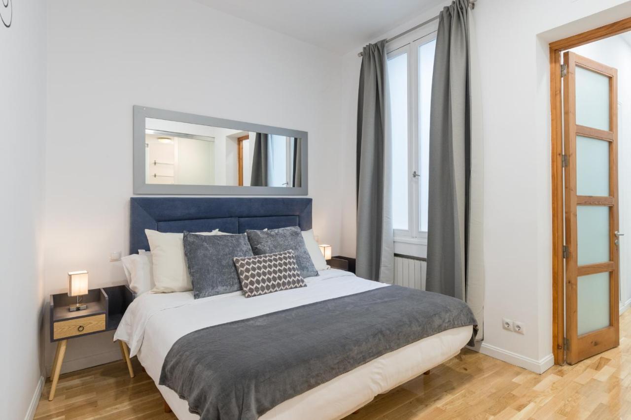Vip Puerta Del Sol, By Monaro***** Apartman Madrid Kültér fotó