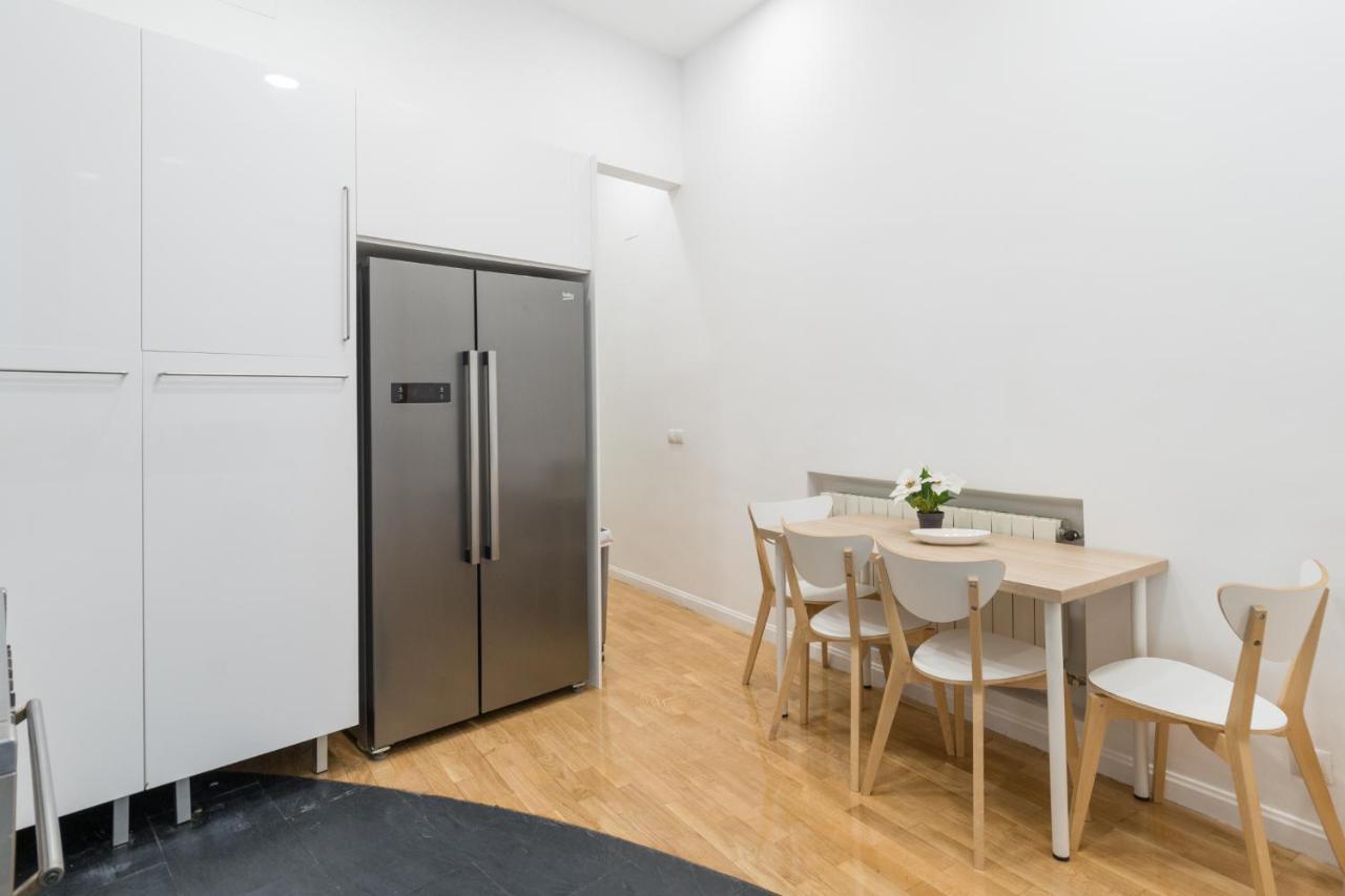 Vip Puerta Del Sol, By Monaro***** Apartman Madrid Kültér fotó