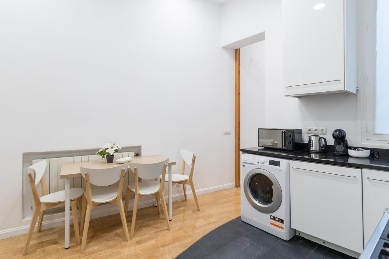Vip Puerta Del Sol, By Monaro***** Apartman Madrid Kültér fotó